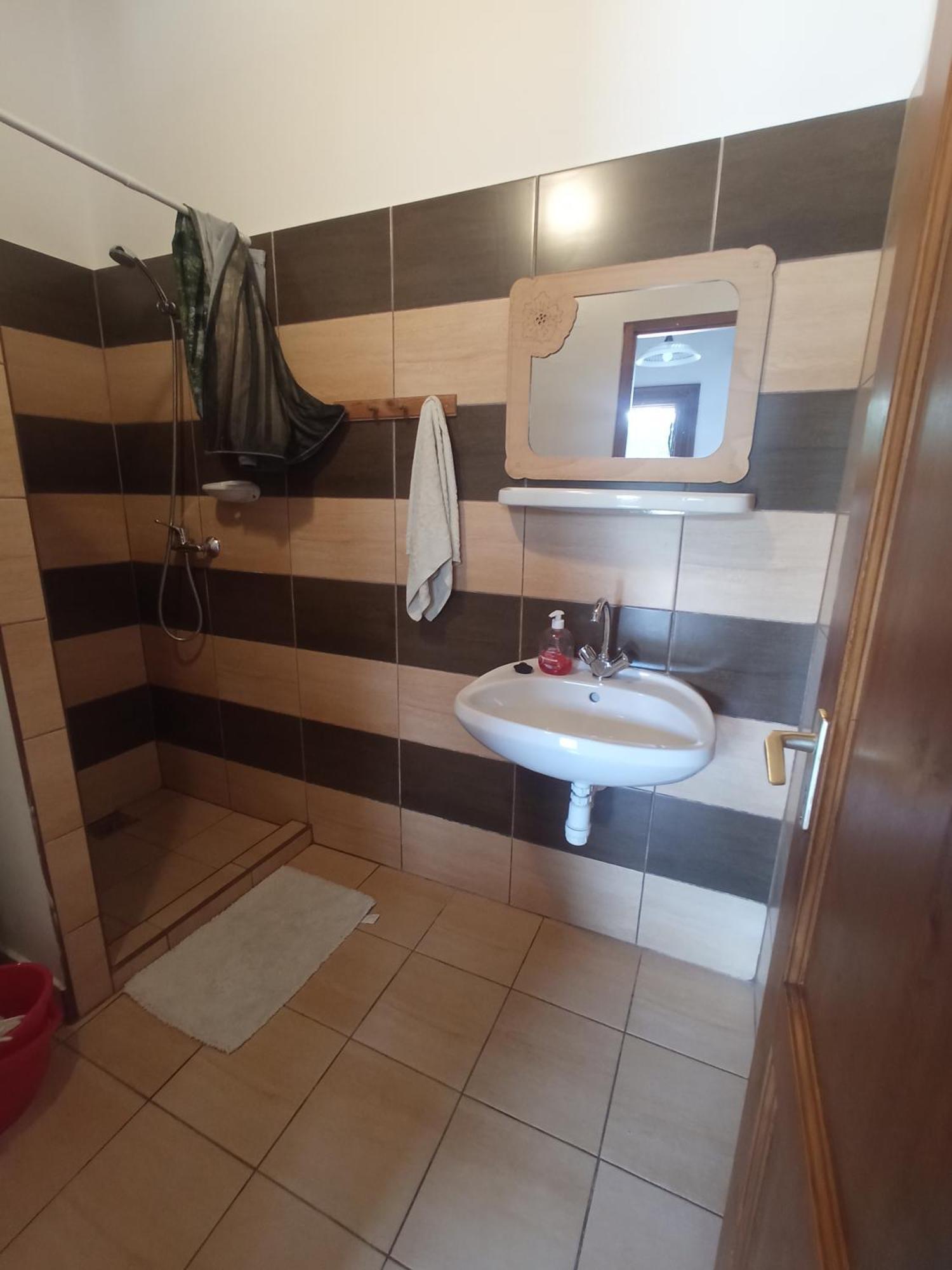 Heni Vendeghaza Hotel Vadna Bagian luar foto